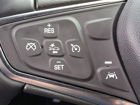 Used 2024 Chevrolet Equinox LT image 20