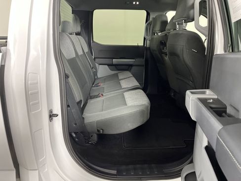 Used 2022 Ford F150 XLT w/ Trailer Tow Package image 16