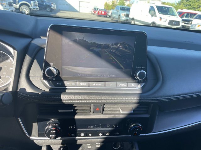 Used 2025 Nissan Rogue SV AWD/4WD image 28