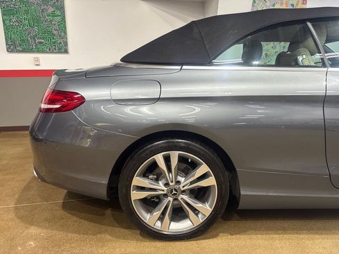 Used 2018 Mercedes-Benz C 300 4MATIC Cabriolet image 39