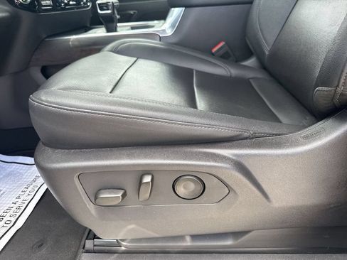 Used 2024 GMC Sierra 1500 SLT w/ SLT Premium Plus Package AWD/4WD image 22