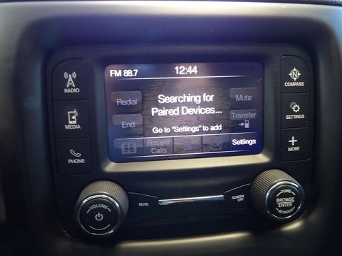 Used 2018 Jeep Compass Latitude w/ Cold Weather Group AWD/4WD image 34