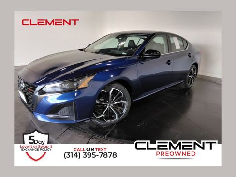 Used 2023 Nissan Altima 2.5 SR image 1