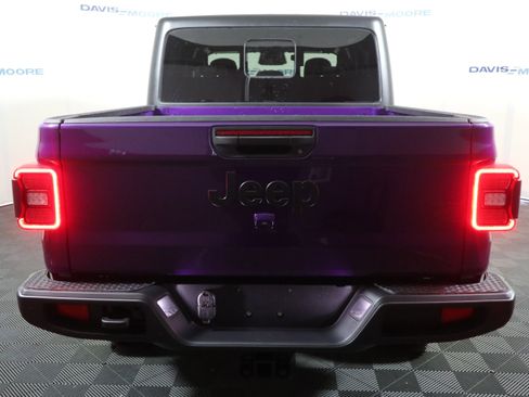New 2026 Jeep Gladiator Sport image 7