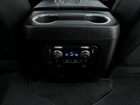Used 2023 GMC Yukon XL Denali image 37