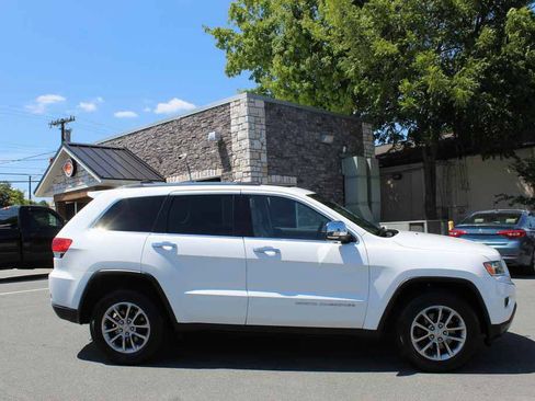 Used 2015 Jeep Grand Cherokee Limited AWD/4WD image 4