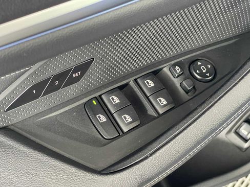 Used 2023 BMW i4 eDrive40 image 19