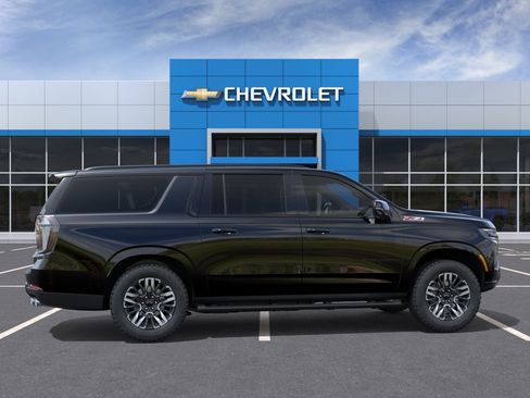 New 2026 Chevrolet Suburban Z71 w/ Comfort Package AWD/4WD image 29