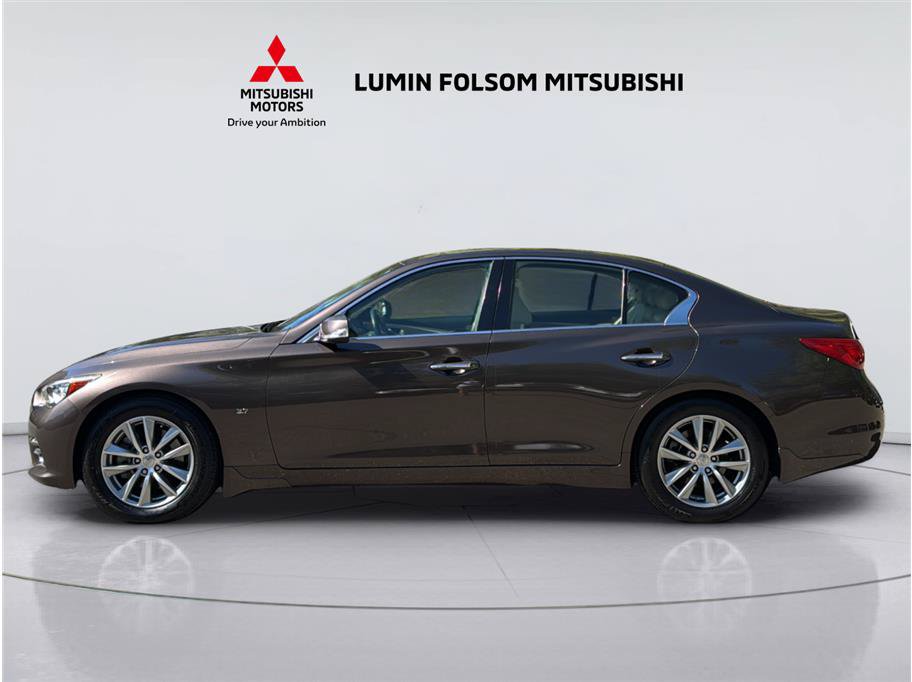 Used 2015 INFINITI Q50 Premium w/ Navigation Package RWD image 2