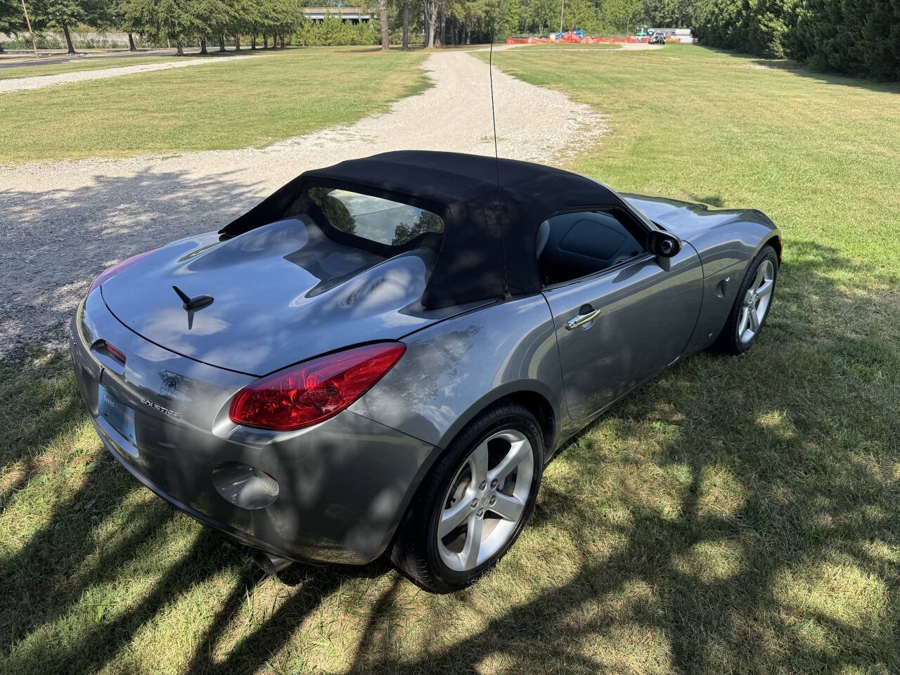 Used 2006 Pontiac Solstice Convertible w/ Power Package RWD image 11