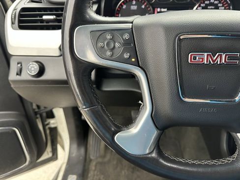 Used 2015 GMC Yukon XL SLT image 5