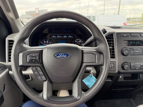 Used 2017 Ford F250 XL w/ Power Equipment Group image 14