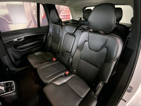 Used 2020 Volvo XC90 T5 Momentum AWD/4WD image 26