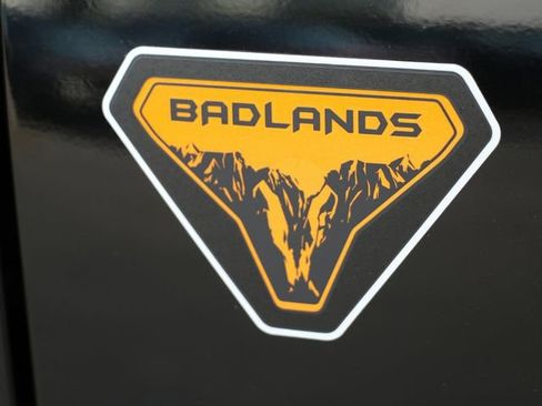 Certified 2025 Ford Bronco Badlands AWD/4WD image 9