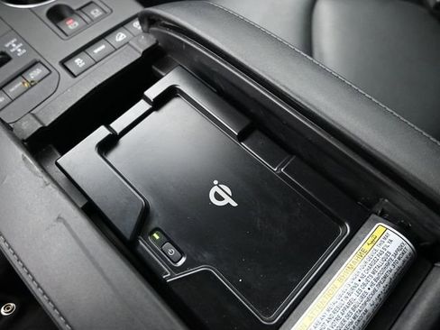 Used 2022 Toyota Highlander XLE image 23