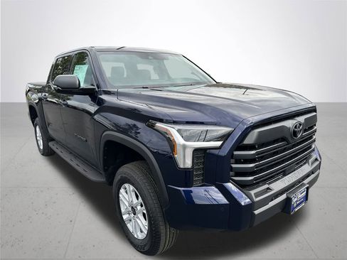 New 2025 Toyota Tundra SR5 AWD/4WD image 5