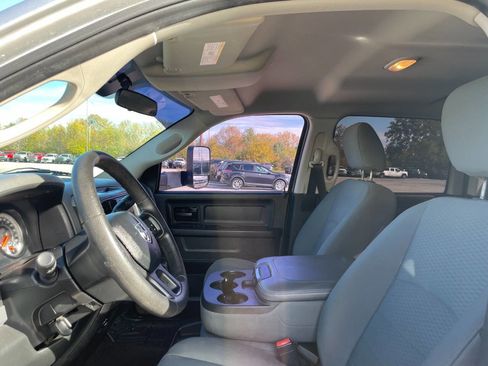 Used 2016 RAM 3500 Tradesman w/ Chrome Appearance Group image 18