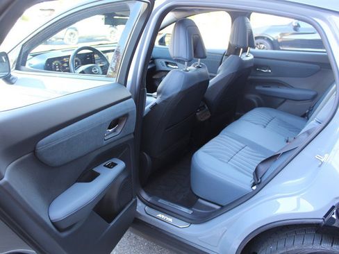 Used 2023 Nissan Ariya AWD/4WD image 26