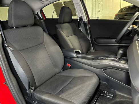 Used 2017 Honda HR-V EX image 13