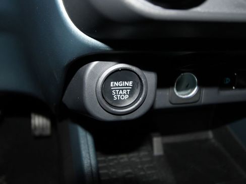 Used 2025 Ford Maverick Lariat w/ 4K Tow Package image 12