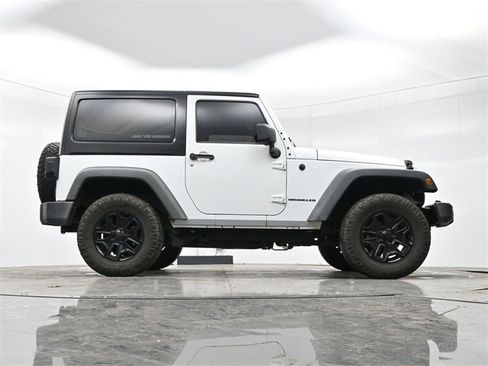 Used 2017 Jeep Wrangler Sport image 16