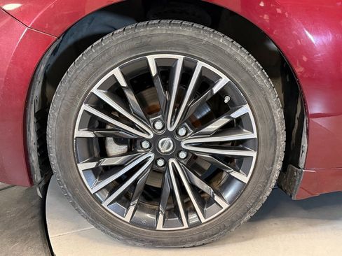 Used 2016 Nissan Maxima Platinum w/ Interior Lighting Package image 27