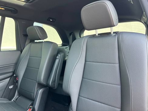 Used 2025 Mercedes-Benz GLS 450 4MATIC w/ AMG Line Exterior image 26