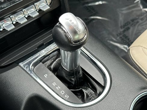 Used 2015 Ford Mustang GT Premium RWD image 22