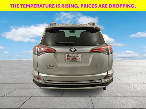 Used 2016 Toyota RAV4 XLE AWD/4WD image 7