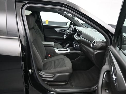 Used 2020 Chevrolet Blazer LT image 40