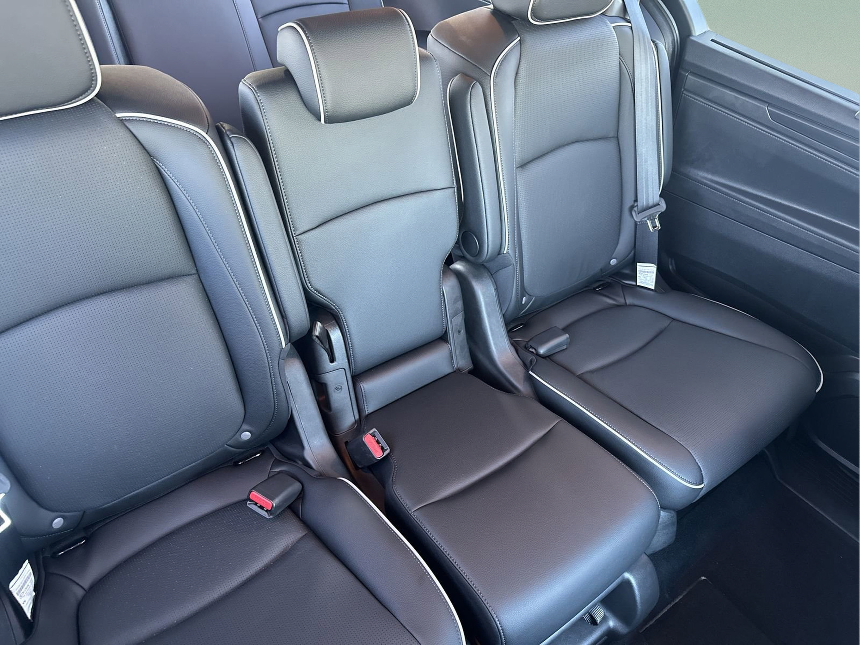 New 2027 Honda Odyssey Elite image 23