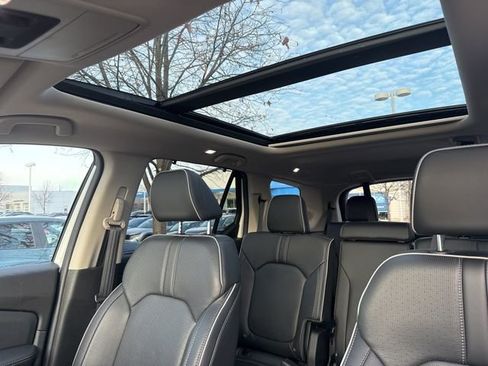 Certified 2025 Honda Pilot Elite image 34