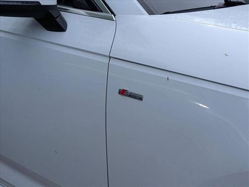 Used 2019 Audi A4 2.0T Premium Plus w/ Premium Plus Package AWD/4WD image 10