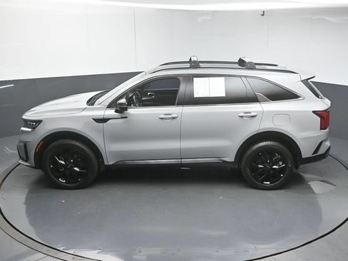 Used 2023 Kia Sorento SX AWD/4WD image 45