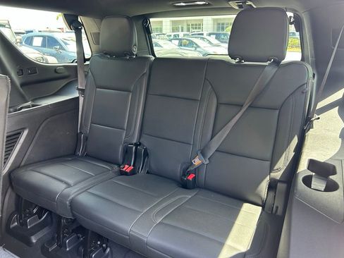 Used 2022 Chevrolet Tahoe LT w/ Luxury Package AWD/4WD image 38