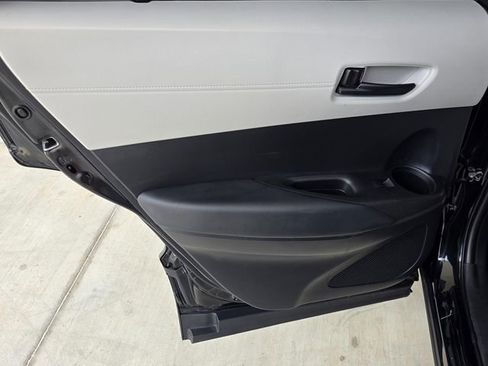 Used 2022 Toyota Corolla Cross L FWD image 27