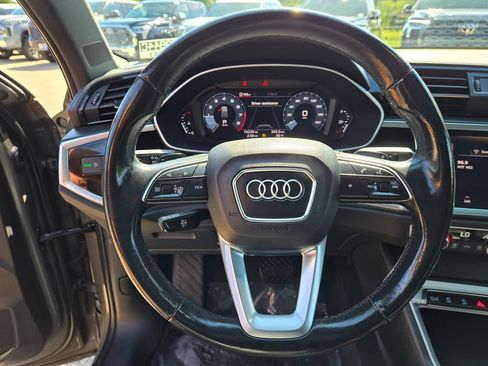 Used 2021 Audi Q3 2.0T Premium w/ Convenience Package AWD/4WD image 19