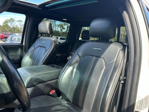 Used 2017 Ford F150 Platinum w/ Equipment Group 701A Luxury image 6