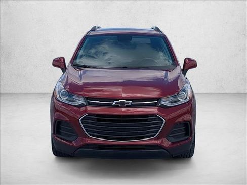 Used 2022 Chevrolet Trax LT w/ Sport Edition FWD image 2