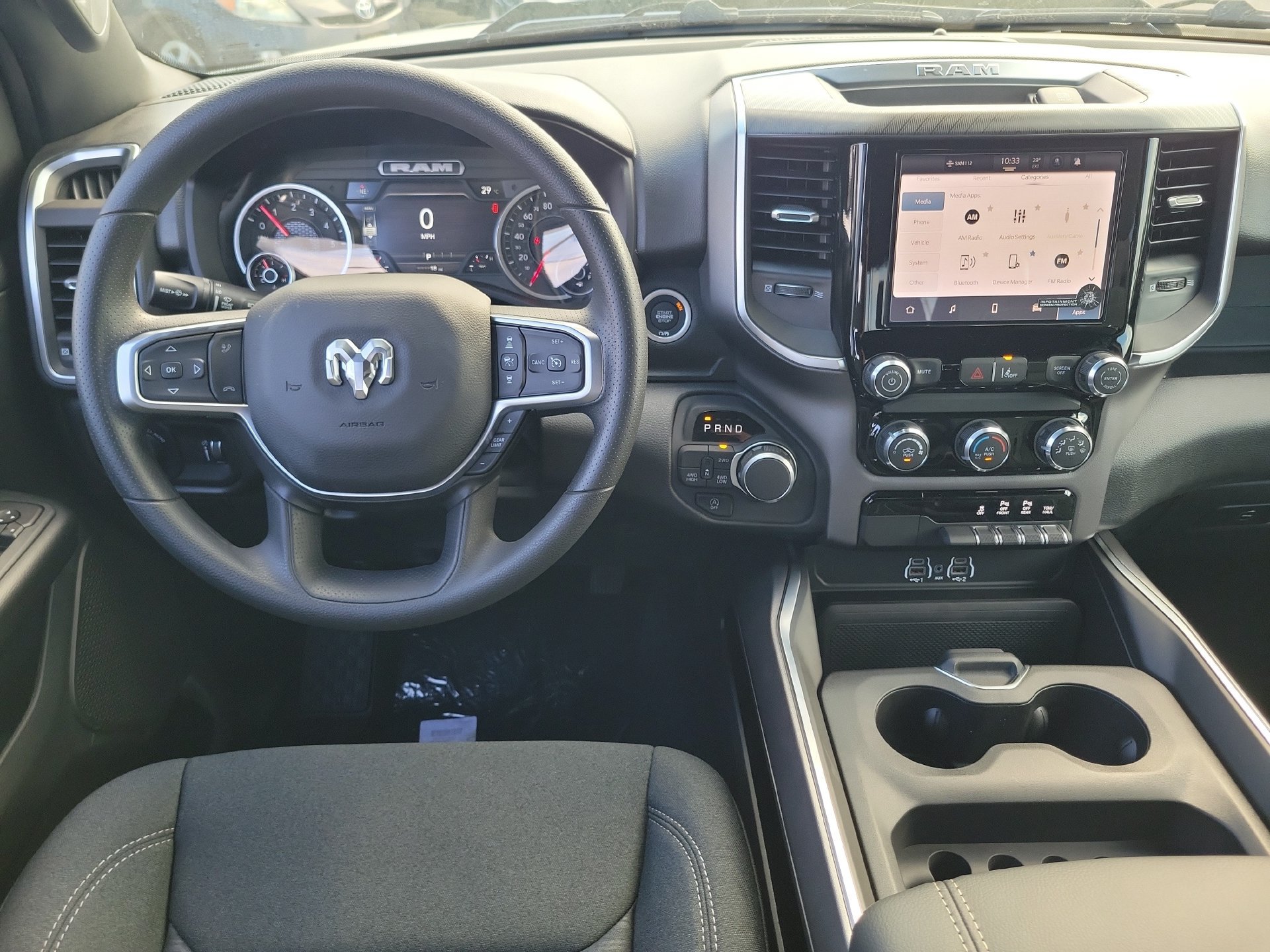 New 2026 RAM 1500 Express AWD/4WD image 4