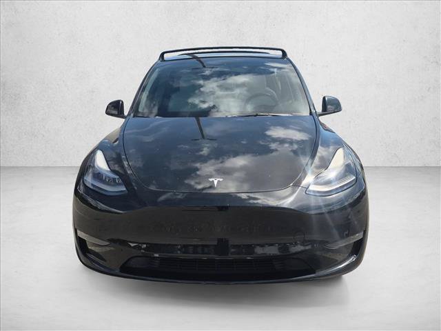 Used 2023 Tesla Model Y Long Range AWD/4WD image 2