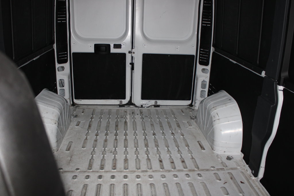 Used 2025 RAM ProMaster 2500 w/ Convenience Group FWD image 28