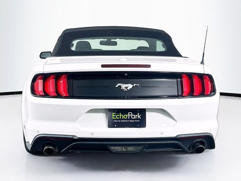 Used 2020 Ford Mustang Premium RWD image 7