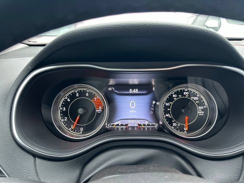 Used 2020 Jeep Cherokee Trailhawk w/ Cold Weather Group AWD/4WD image 5