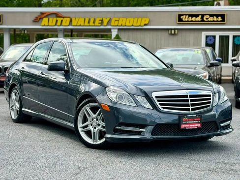 Used 2013 Mercedes-Benz E 350 4MATIC Sedan image 1