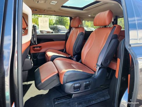 Used 2023 Kia Carnival SX Prestige image 54