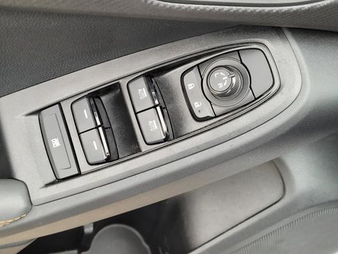 Used 2025 Subaru Crosstrek 2.5i Wilderness w/ Crosstrek Mirror Package image 25