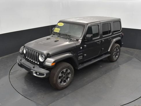 Used 2020 Jeep Wrangler Unlimited Sahara w/ Uconnect 4C Nav & Sound Group AWD/4WD image 38