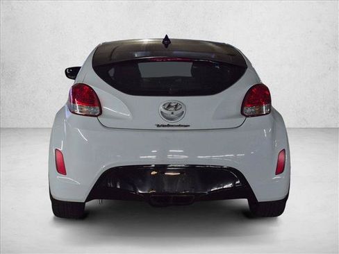 Used 2017 Hyundai Veloster Value Edition FWD image 6