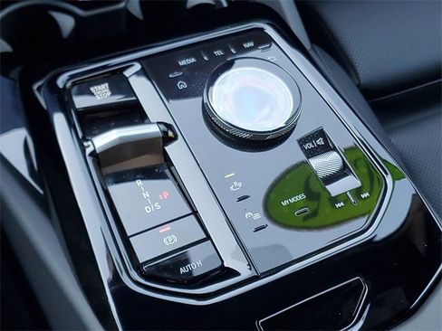 Used 2025 BMW 530i image 27